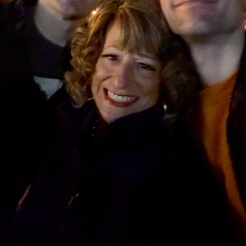 Meet your Posher, Leslie